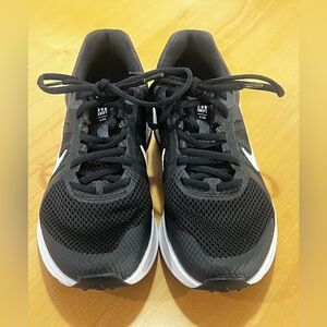 Nike Run Swift 2.0 NEW